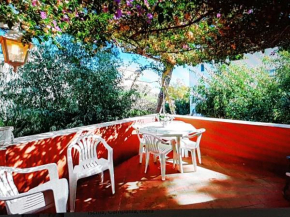 Elegante e centralissimo appartamento in villa Ischia